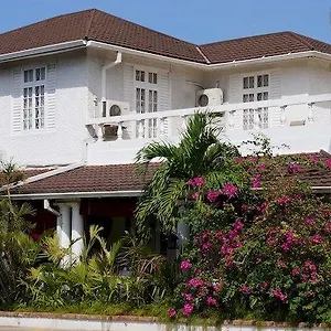 Four Seasons 3*, Kingston Jamaica